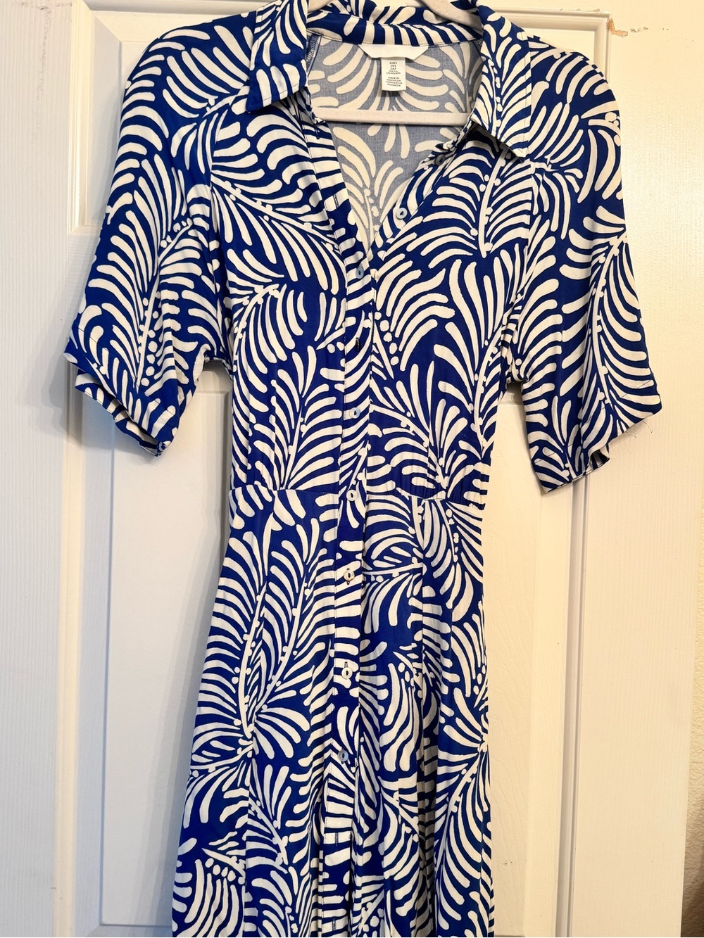 TWO H&M Spring/Summer Dresses Blue & White / Black & White Floral Patterned - Picture 2 of 9